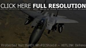 Истребитель F15 в полете