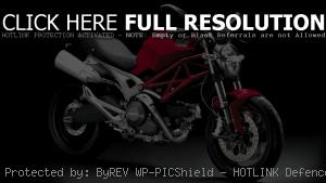 Ducati Monster 696 красный